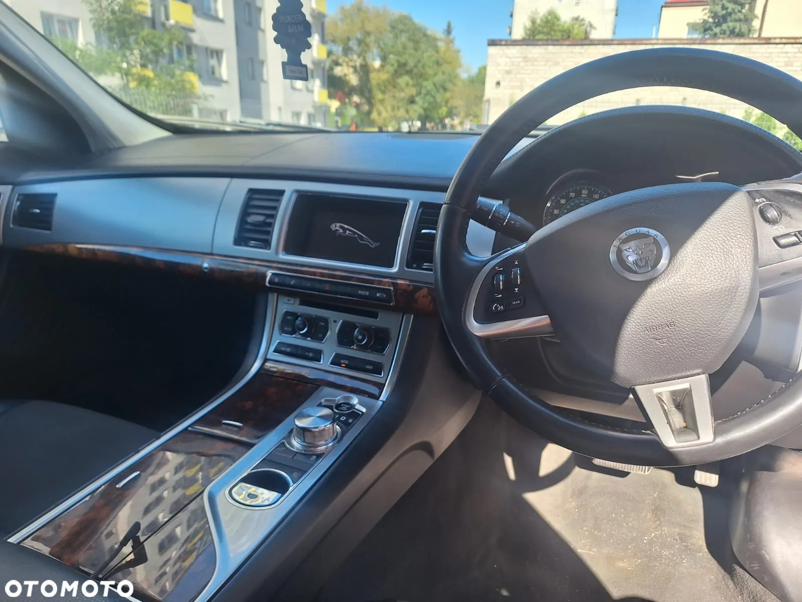Jaguar XF 2.2 D Luxury - 6