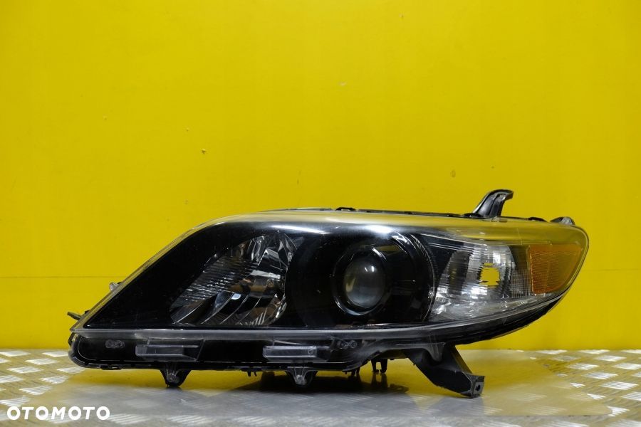 TOYOTA SIENNA 2011- REFLEKTOR LAMPA PRZÓD LEWA USA - 1
