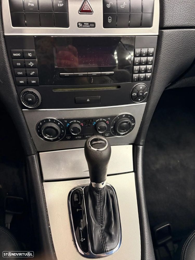 Mercedes-Benz CLK 220 CDi Avantgarde Aut. - 16