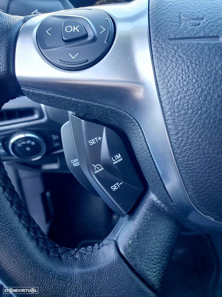 Ford Focus SW 1.0 EcoBoost S&S Titanium - 22