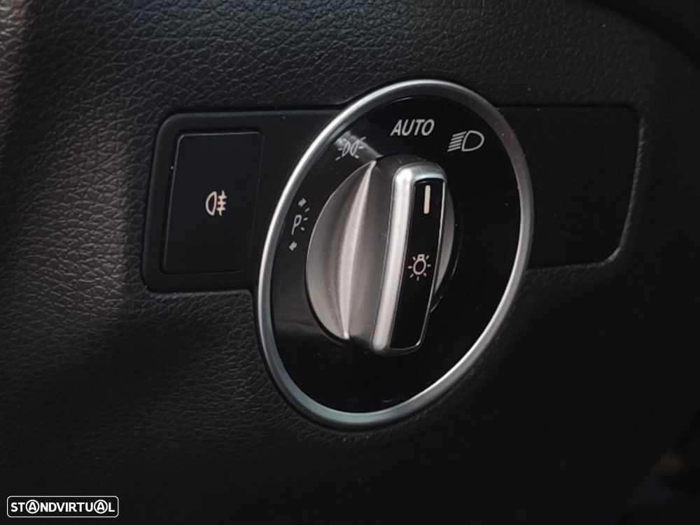 Mercedes-Benz GLA 200 (CDI) d 7G-DCT Urban - 23