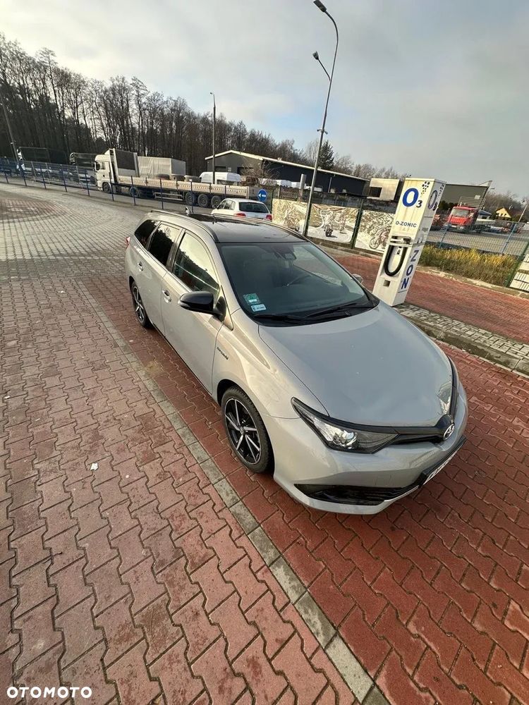 Toyota Auris Hybrid 135 Comfort - 1