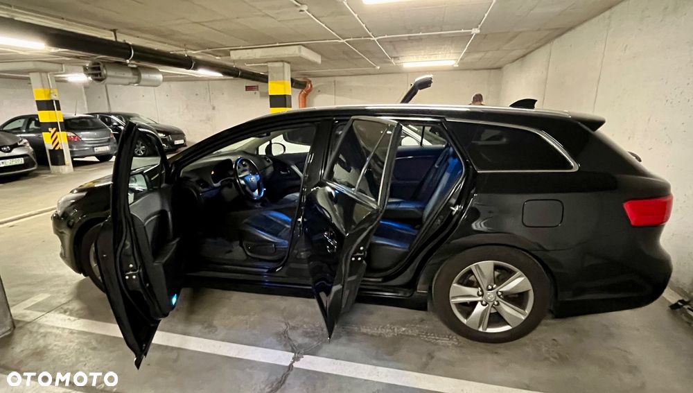 Toyota Avensis 2.0 Prestige - 3