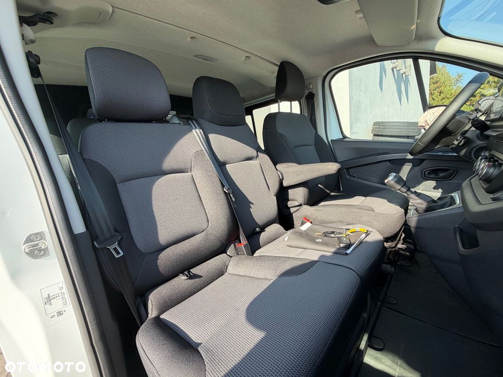 Renault Trafic - 16