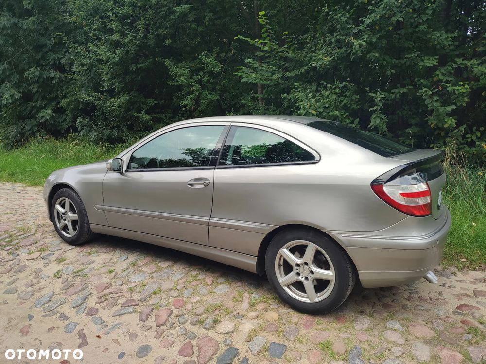 Mercedes-Benz Klasa C 220 CDI Sportcoupe Automatik - 8
