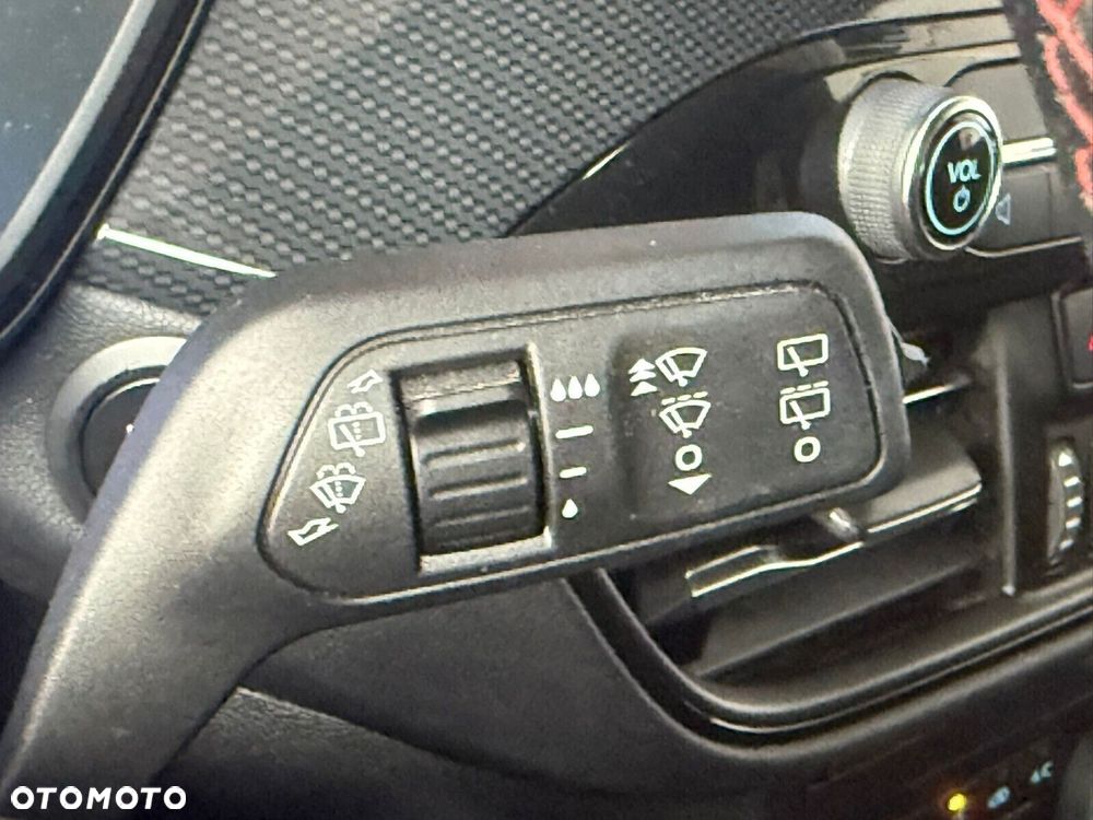 Ford Kuga - 19