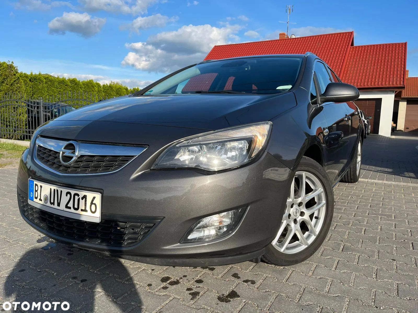 Opel Astra 1.4 Turbo Color Edition - 1