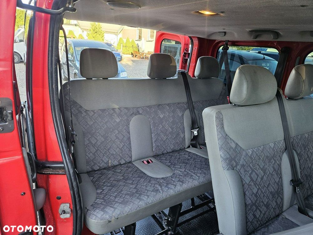 Opel Vivaro - 11