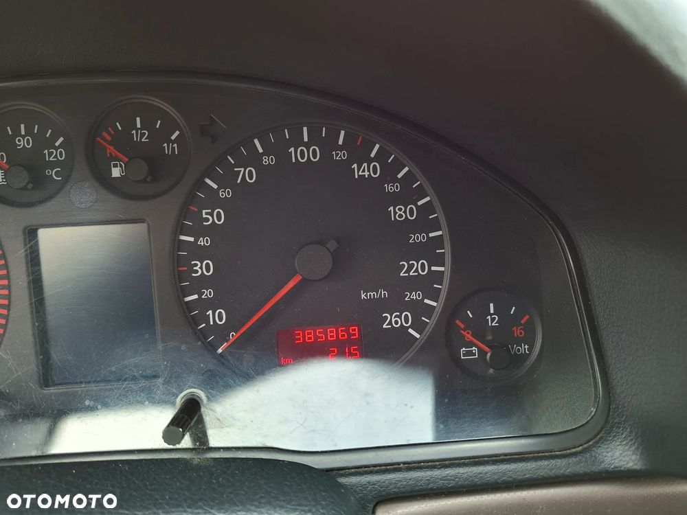 Audi A4 Avant 1.9 TDI - 8