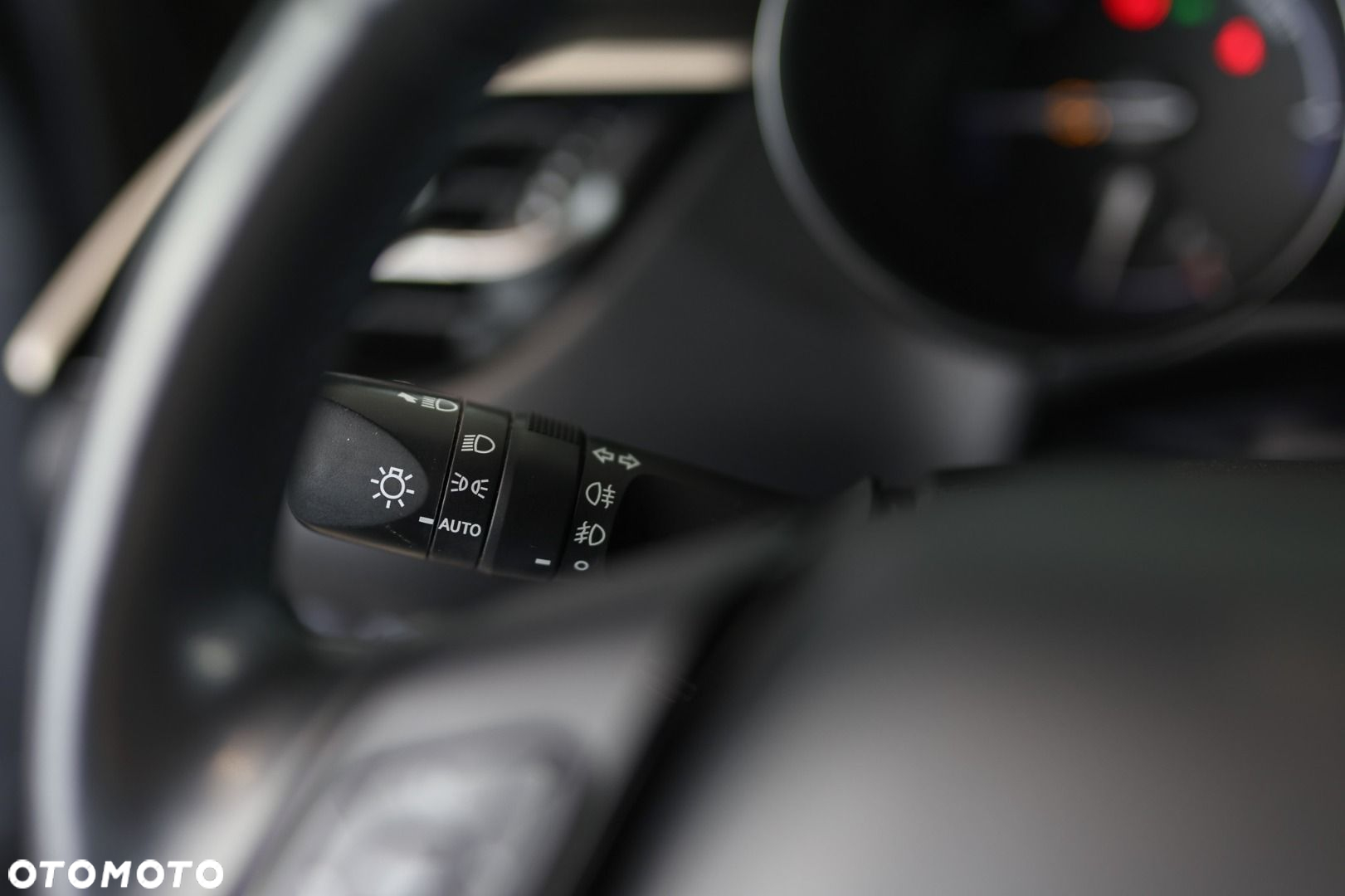 Toyota C-HR - 18