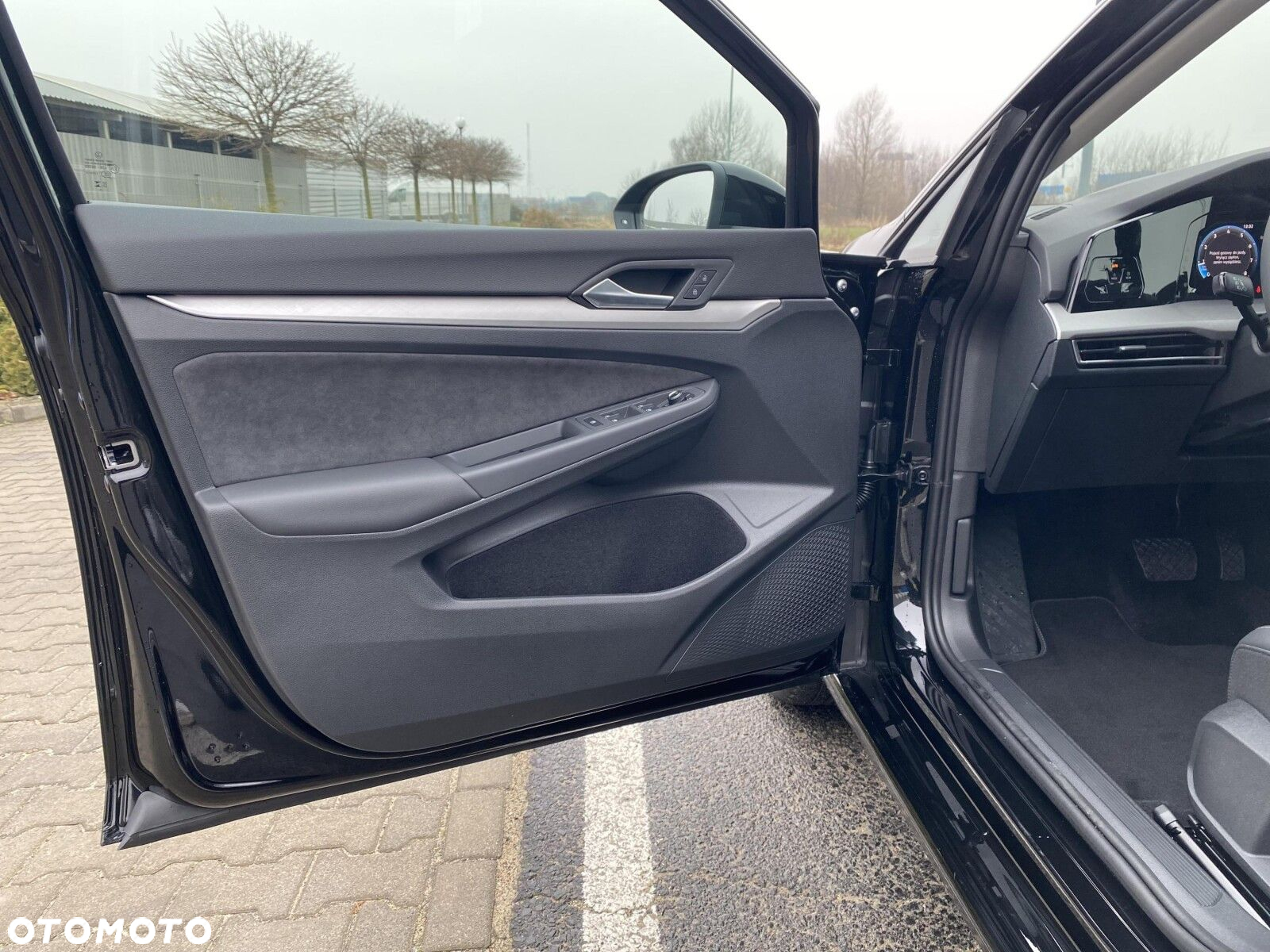 Volkswagen Golf - 10