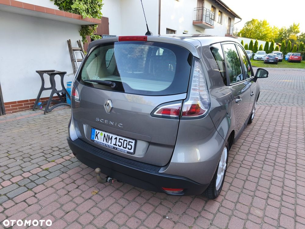 Renault Scenic 1.6 16V 110 TomTom Edition - 12