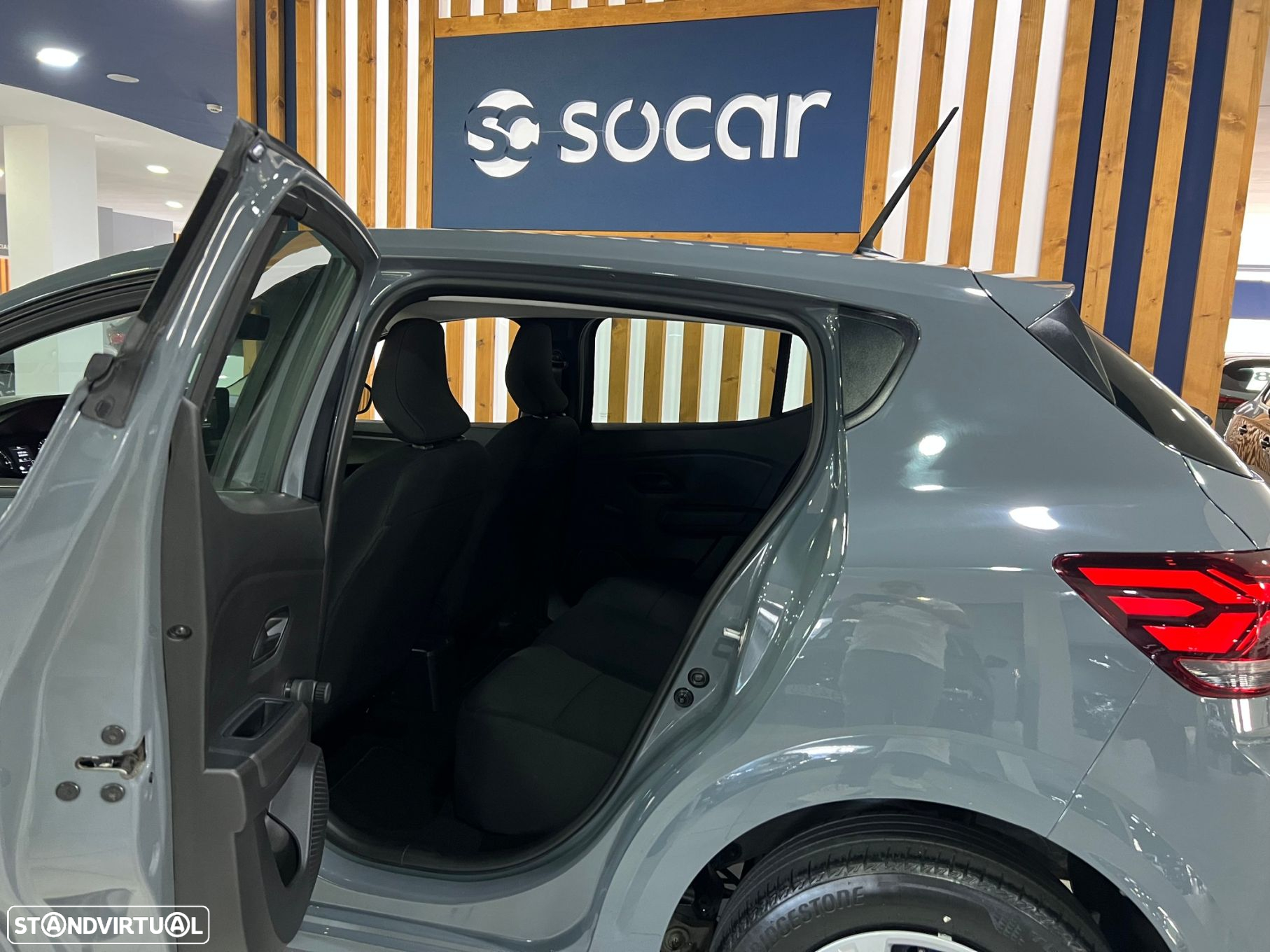 Dacia Sandero 1.0 ECO-G Essential Bi-Fuel - 10