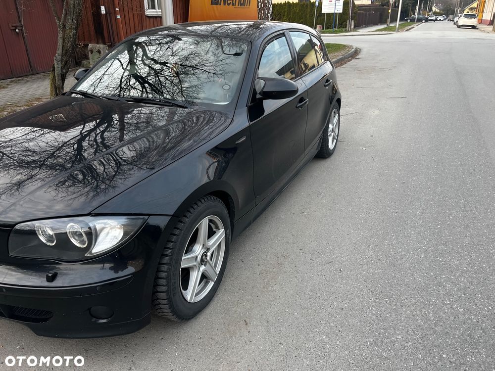 BMW Seria 1 120i - 4