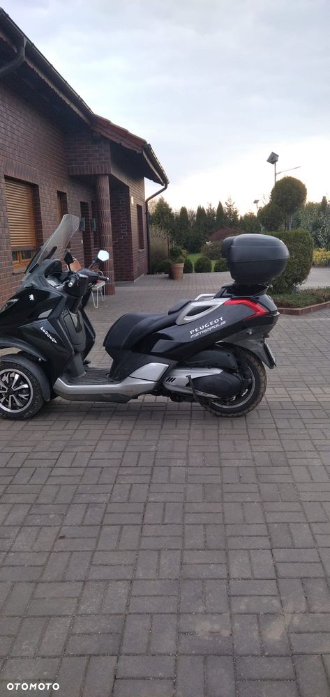 Peugeot Metropolis - 1