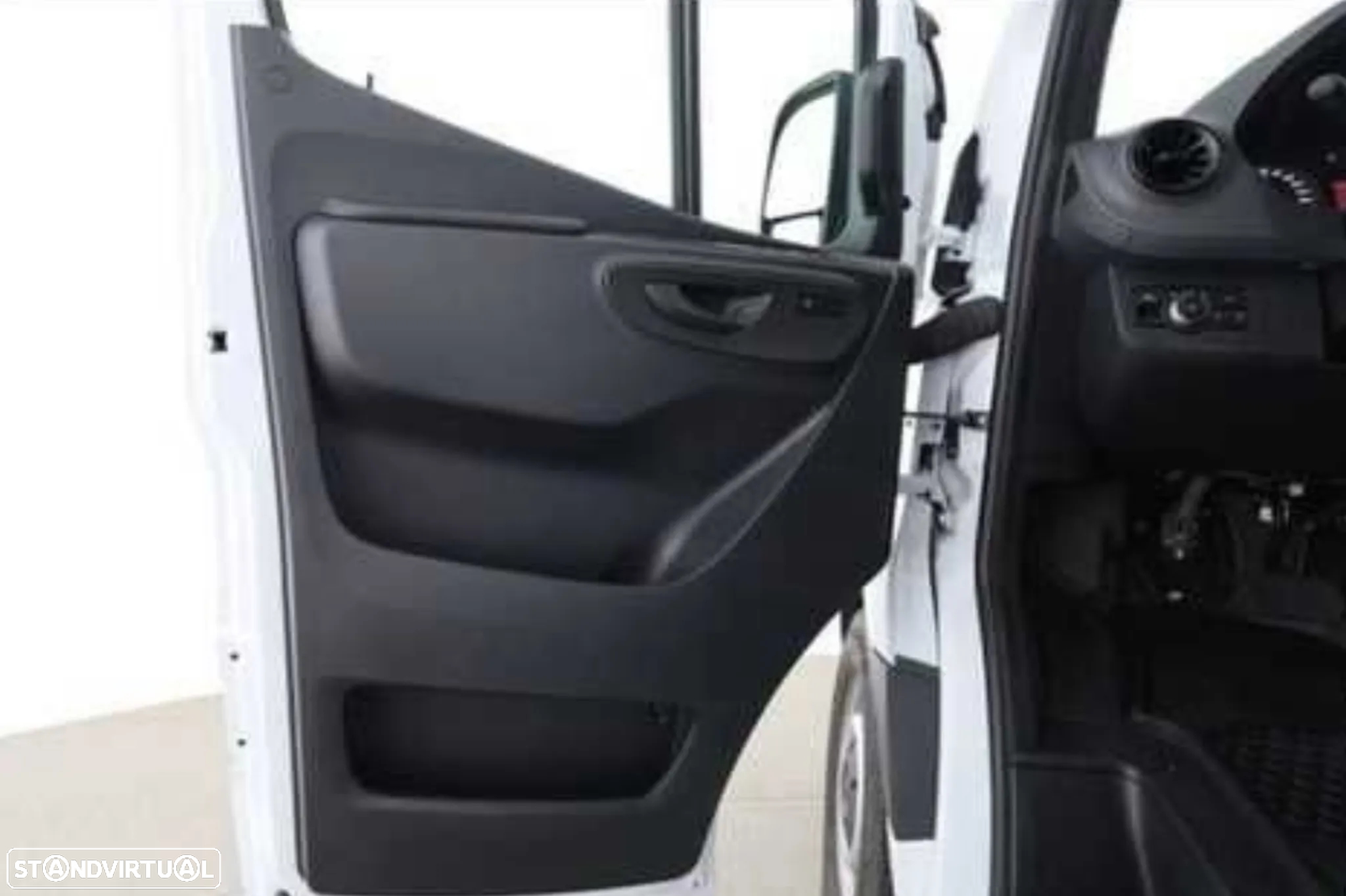 Mercedes-Benz eSprinter - 5