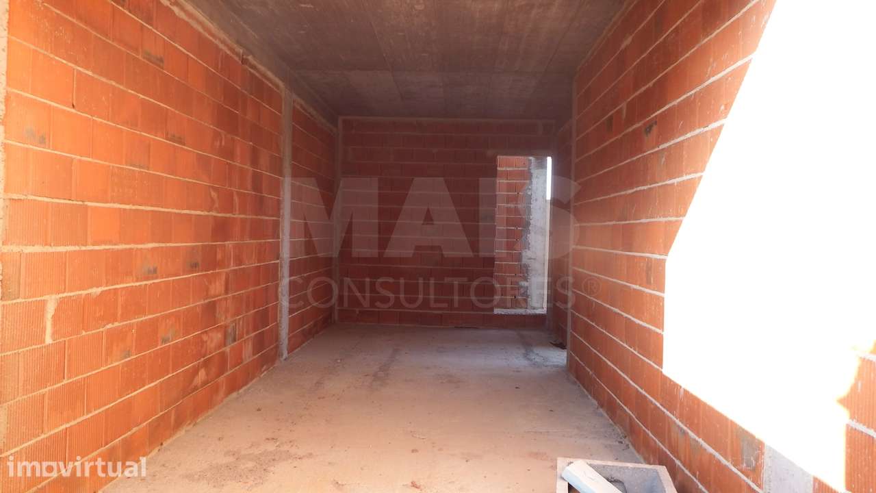 Moradia T3+1 junto praias | Garagem + logradouro privado | Terraço ... - Grande imagem: 4/26