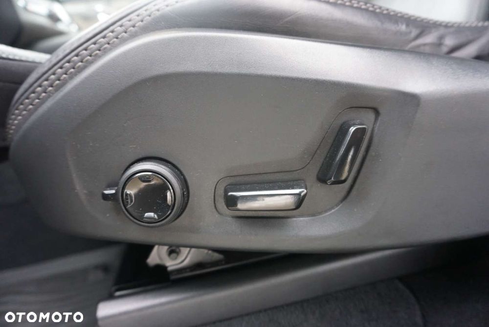 Volvo XC 90 - 14