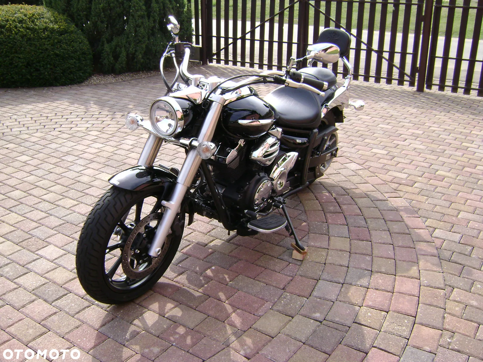 Yamaha XVS - 4