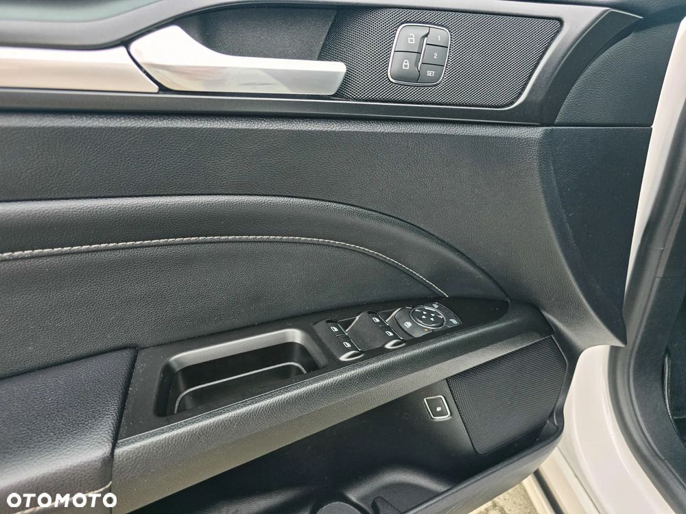 Ford Mondeo - 10