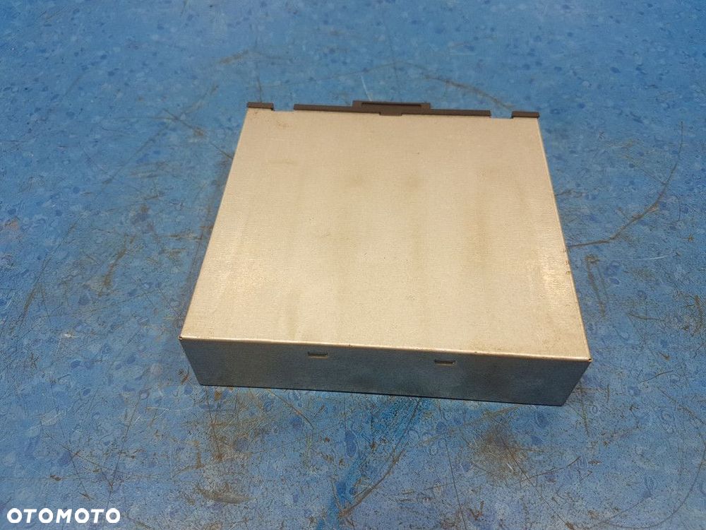 BMW 1 E87 2.0D MODUŁ NAPIECIA DCDC 00947920  N47 - 7