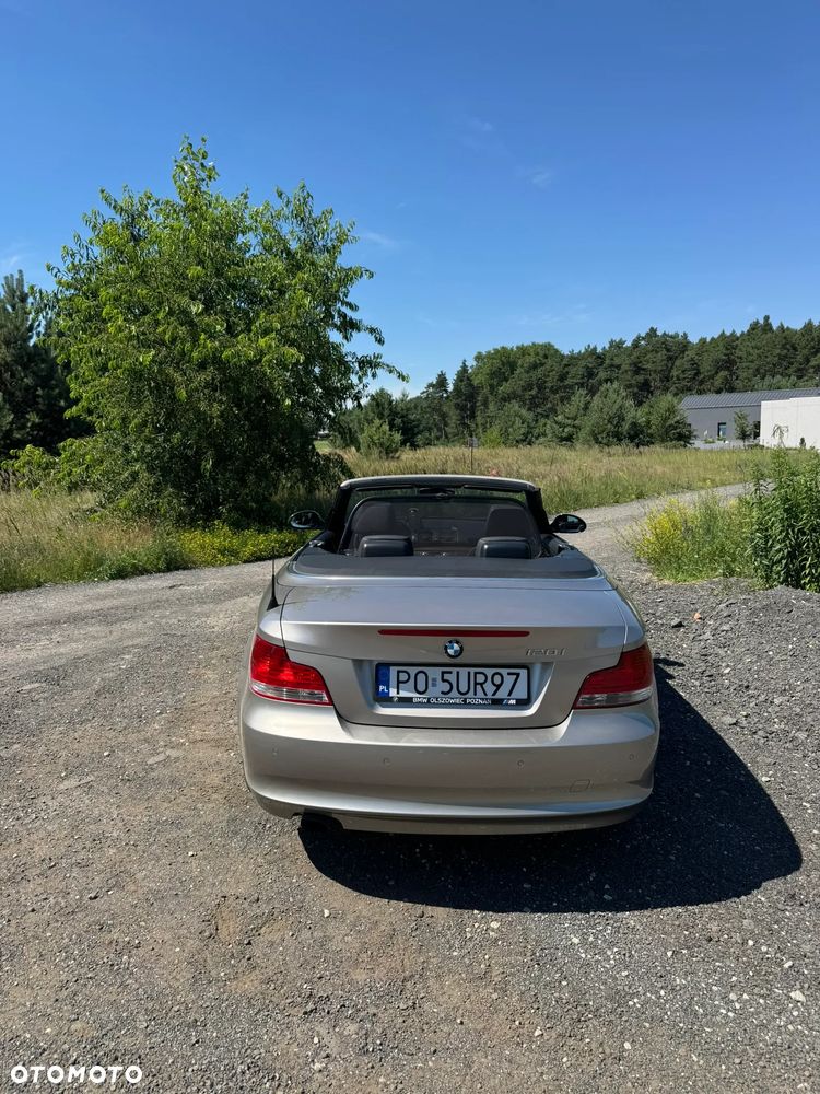 BMW Seria 1 120i - 14