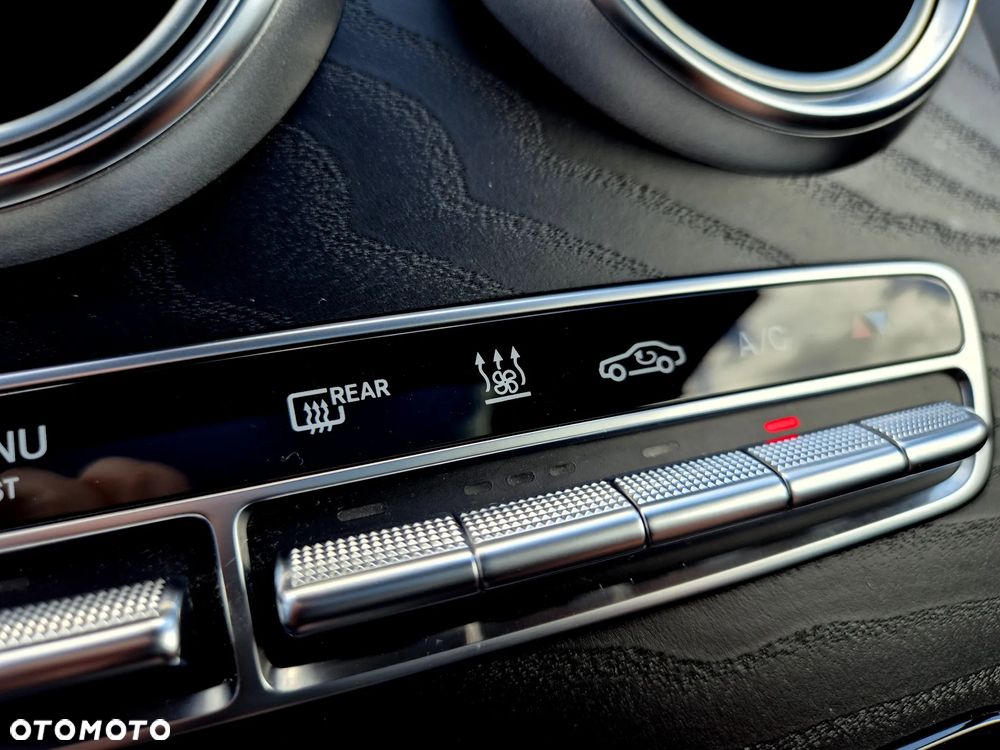 Mercedes-Benz GLC - 15