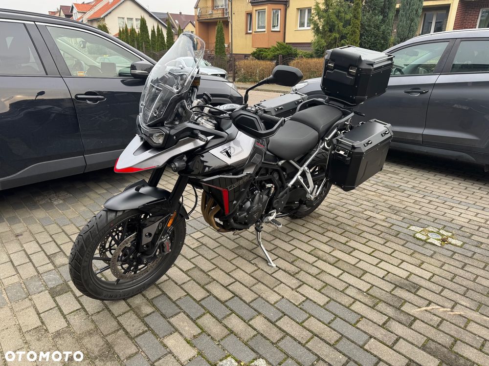 Triumph Tiger - 1