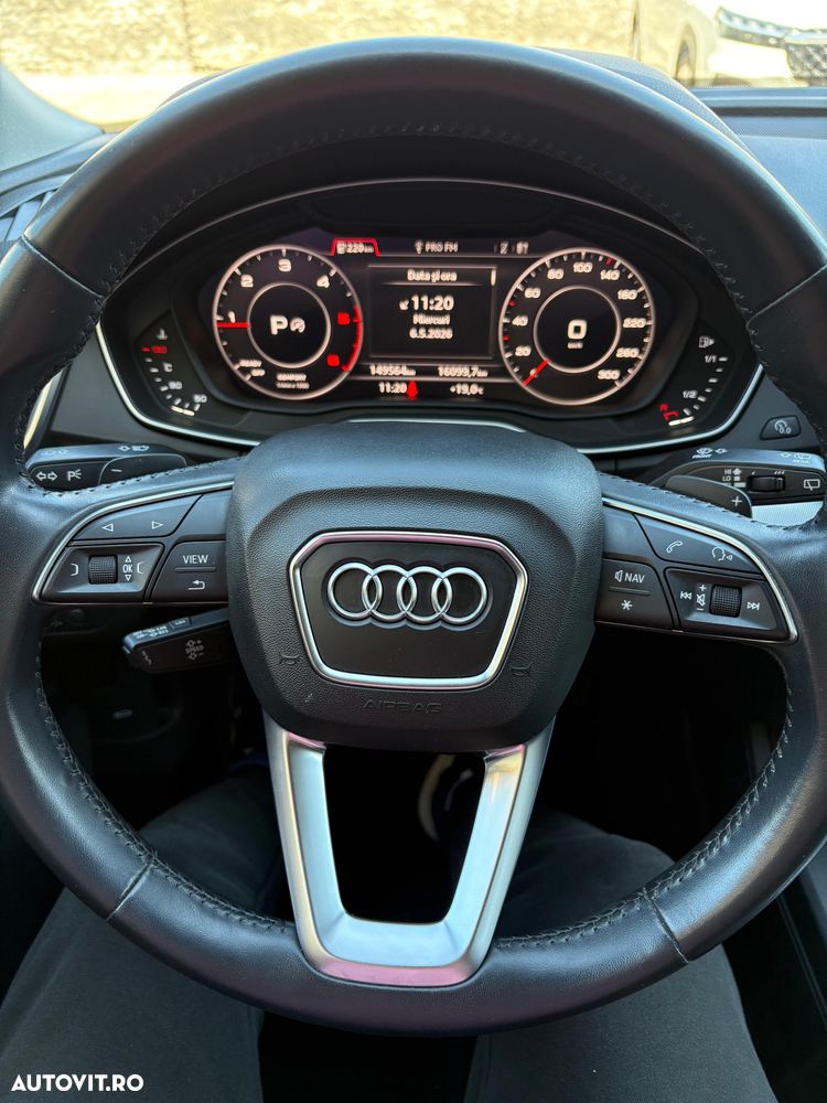 Audi Q5 2.0 40 TDI quattro S tronic Design - 6