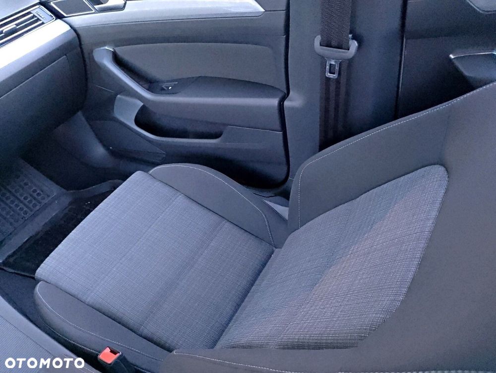 Volkswagen Passat 2.0 TDI EVO Business DSG - 12