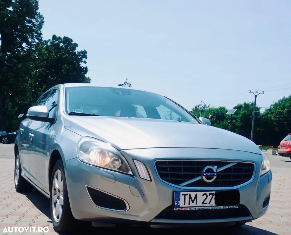 Volvo V60 D3 Kinetic - 2