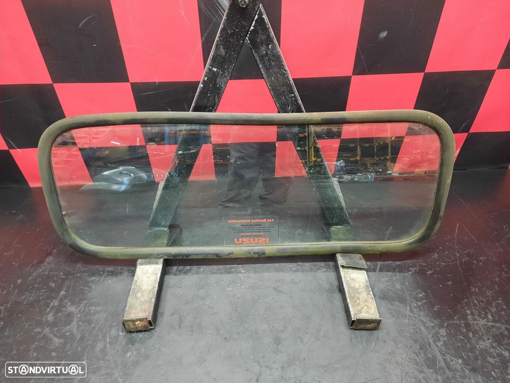 Óculo Traseiro (Para Brisas Trás) Isuzu Elf Camião De Plataforma/Chass - 1