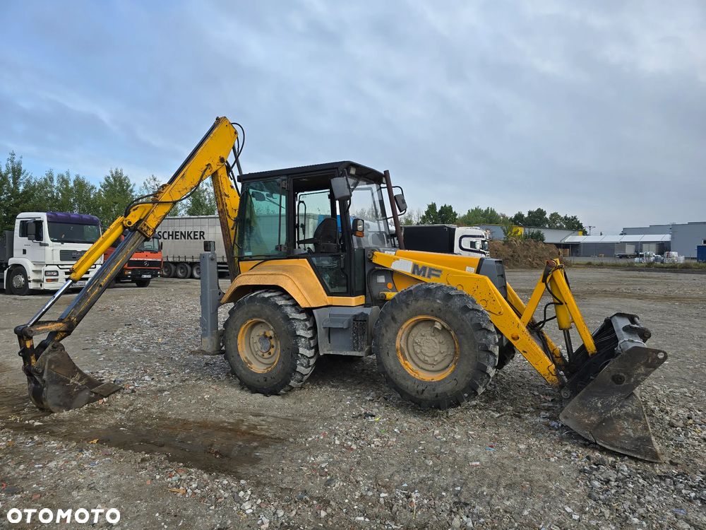 Massey Ferguson MF 900 * 5,700 mth * Krokodyl * Długi teleskop * Zamiana * Opony 80% * - 10