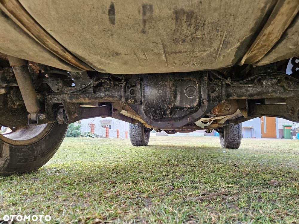 Jeep Grand Cherokee - 28