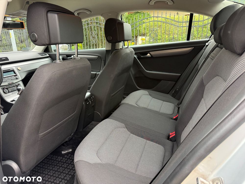 Volkswagen Passat 1.8 TSI Comfortline DSG - 13