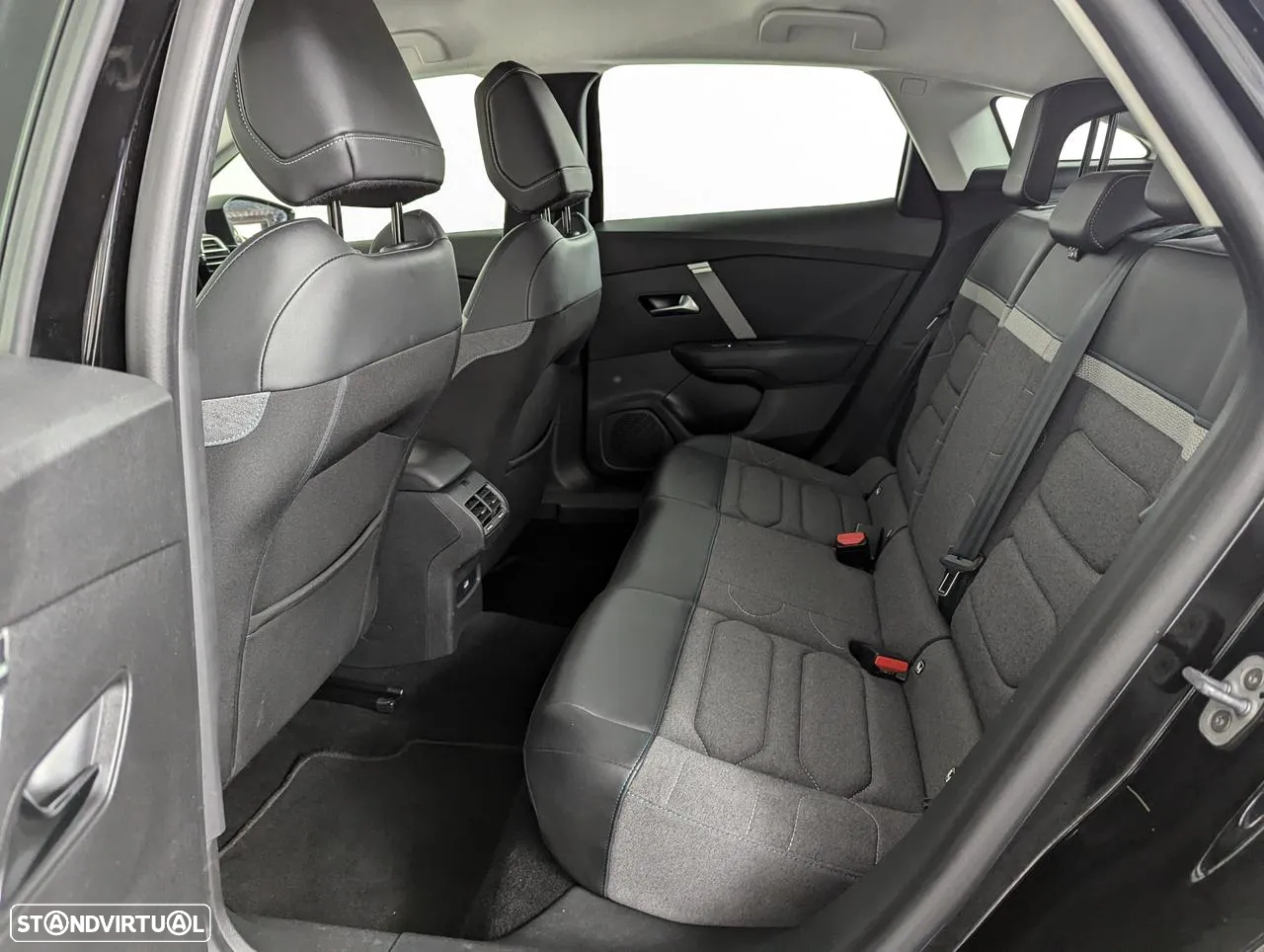 Citroën C4 1.2 PureTech Plus - 18
