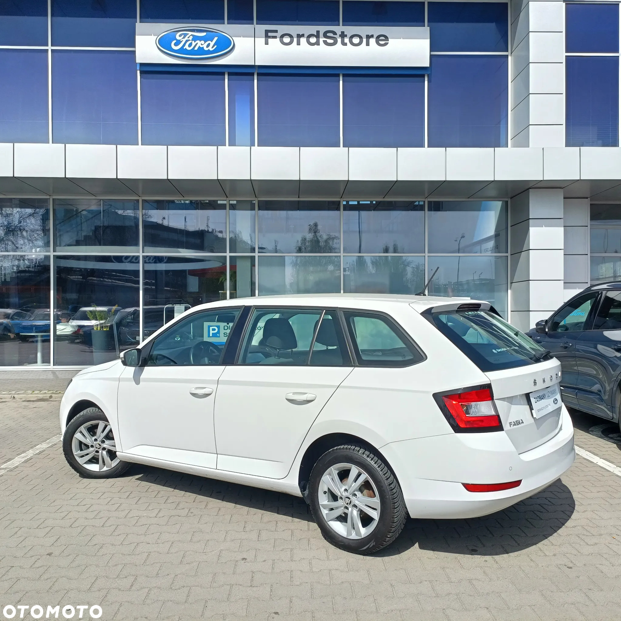 Skoda Fabia 1.0 TSI Ambition Plus - 4