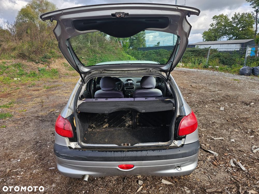 Peugeot 206 - 9