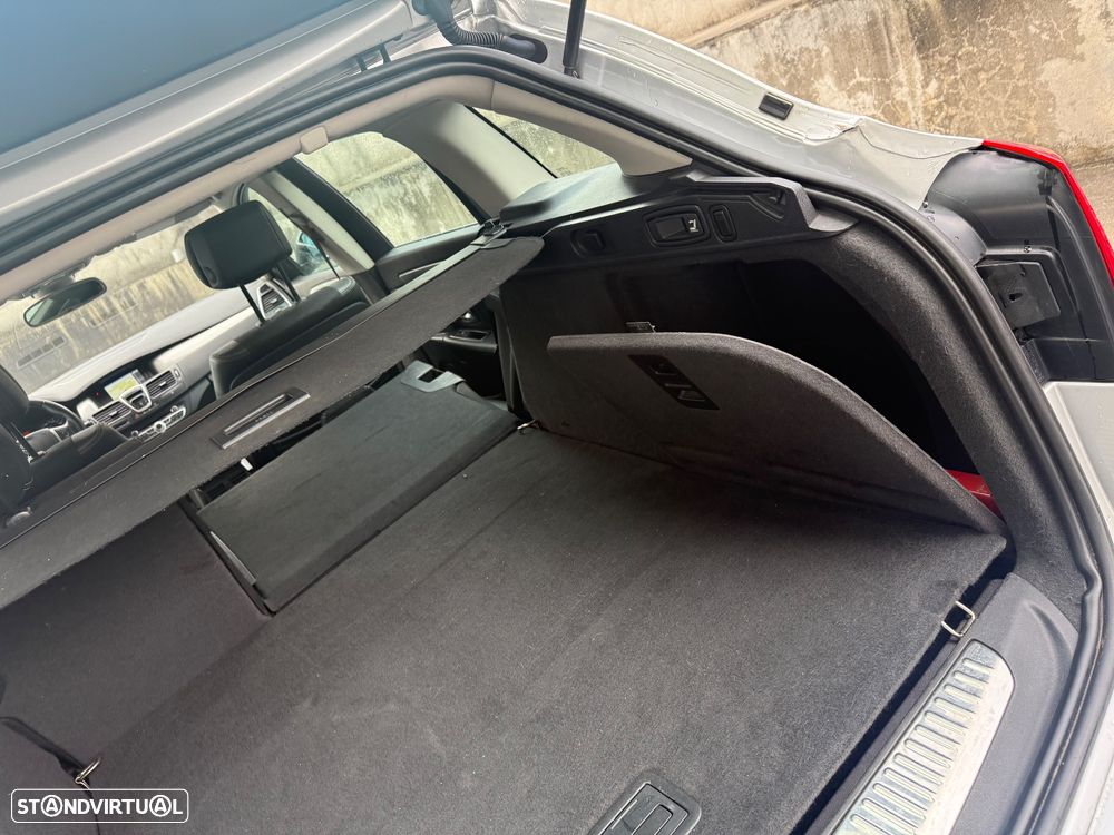 Renault Laguna Break ver-110-s - 9