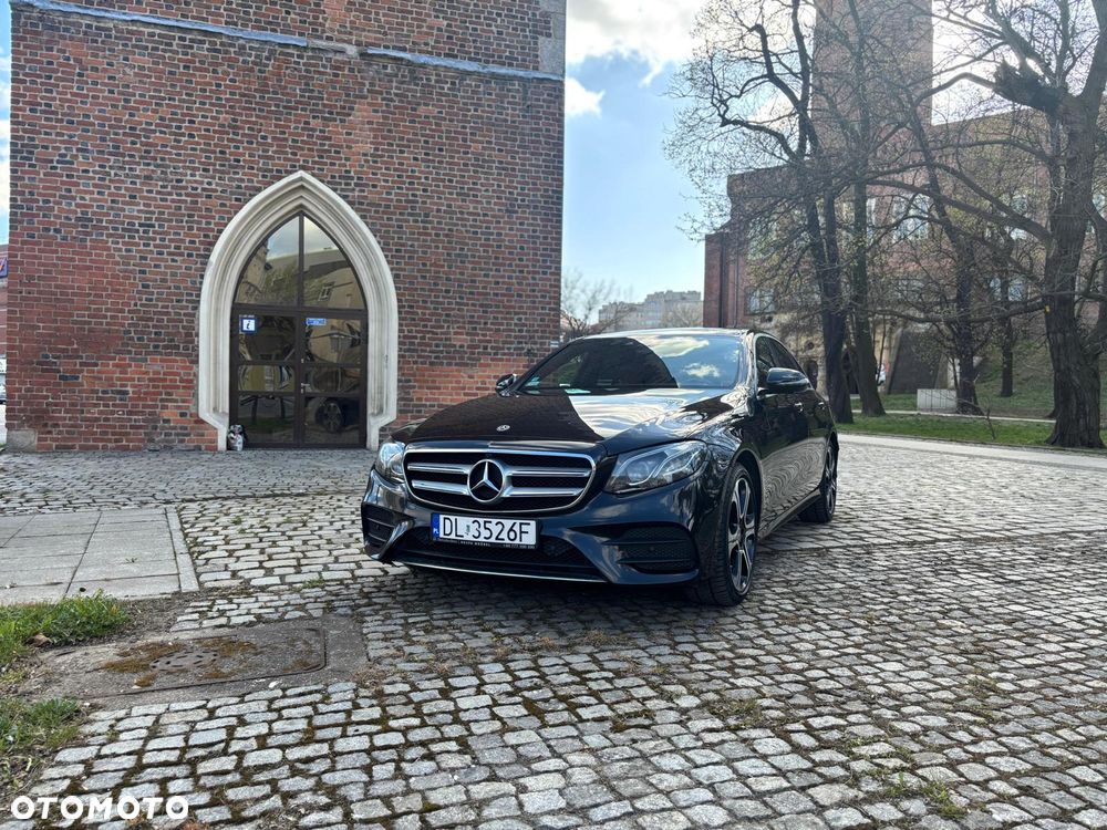 Mercedes-Benz Klasa E 220 d 4-Matic 9G-TRONIC - 1