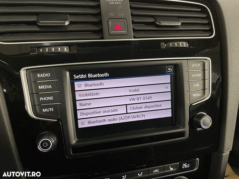 Volkswagen Golf 1.6 TDI DPF BMT Highline - 16