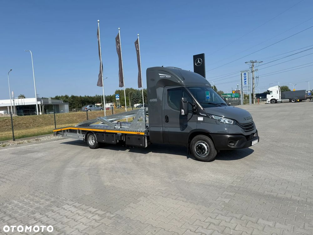Iveco Daily 70C21A8P Laweta na dwa auta - 17