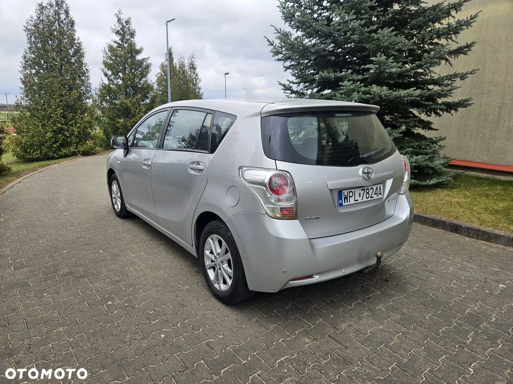 Toyota Verso 1.8 5-Sitzer Life - 8