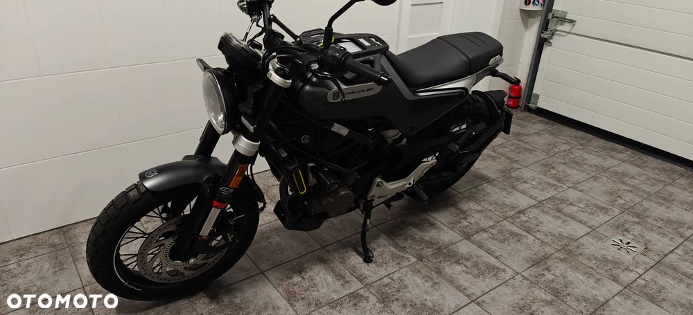 Husqvarna Svartpilen - 6