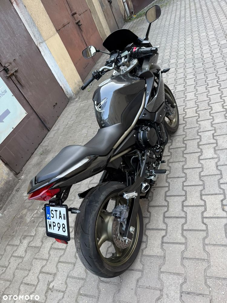 Yamaha XJ - 6