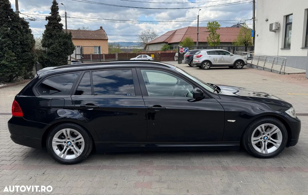 BMW Seria 3 320d EfficientDynamics Edition - 3