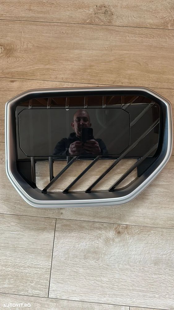 Vand Grile active pentru bara fata BMW X3 model G45, Iconic Glow Kidney Grille (luminata led), an de fabricatie 2025-2026. Stare perfecta. - 6