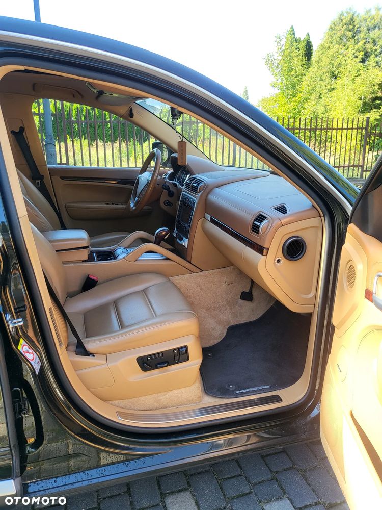 Porsche Cayenne S Tiptronic - 9