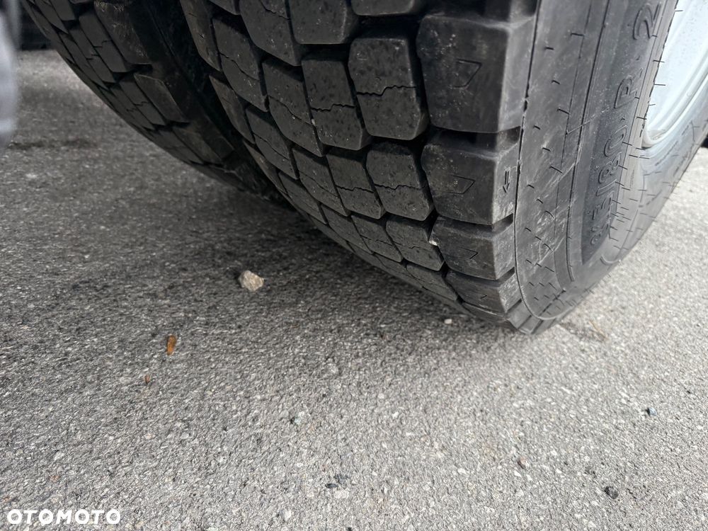 Renault T480 / DUŻA KABINA / 638 TKM / PEŁNE SPOILERY / 2 ZBIORNIKI / SPROWADZONA / STAN BDB / / / - 11