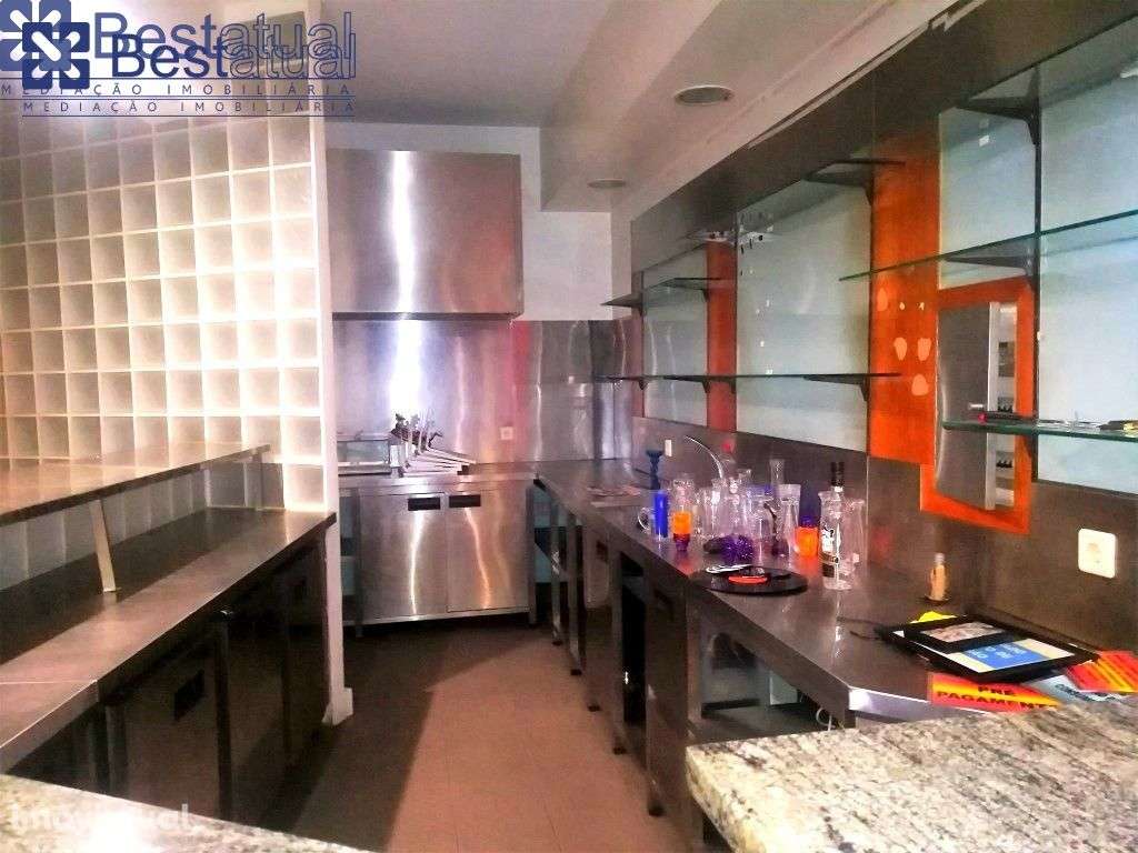 Café-Snack-Bar-300 m2-C/Possib. de Permuta-Marquês Sá da Bandeira - Grande imagem: 5/15